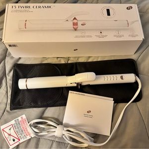 NIB T3 Twirl Ceramic 1.25” Curling Iron White/Rose Gold